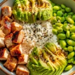 Protein Power Bowl: Hähnchen, Edamame & Avocado Genuss!